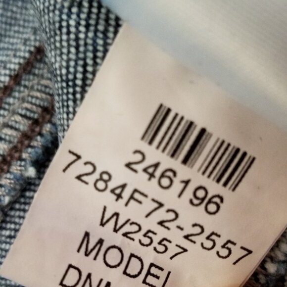 Paige Emmie Ankle High Rise Button Front Skinny Jeans in Model Denim 27 $249 - Picture 14 of 16